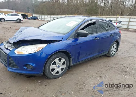 2012 Ford Focus S из США, поврежденный, VIN 1FAHP3E29CL346504